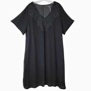 Davi & Dani 2XL Lined Appliqued V Neck Blk Dress